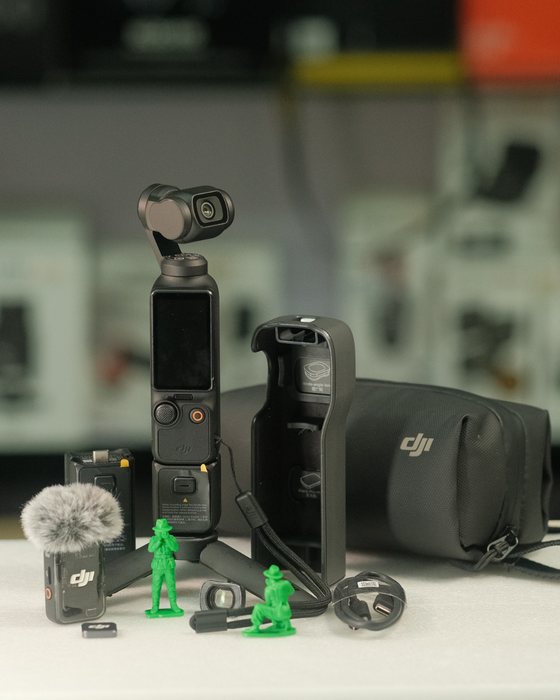 (USED) DJI Pocket 3 Creator Combo - Like New - 5WTZM6J002C9B2