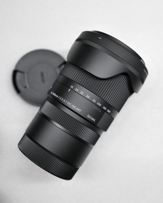 (USED) SIGMA 16-300mm f/3.5-6.7 DC OS Contemporary Lens for Canon RF Mount - Like New - 58791954