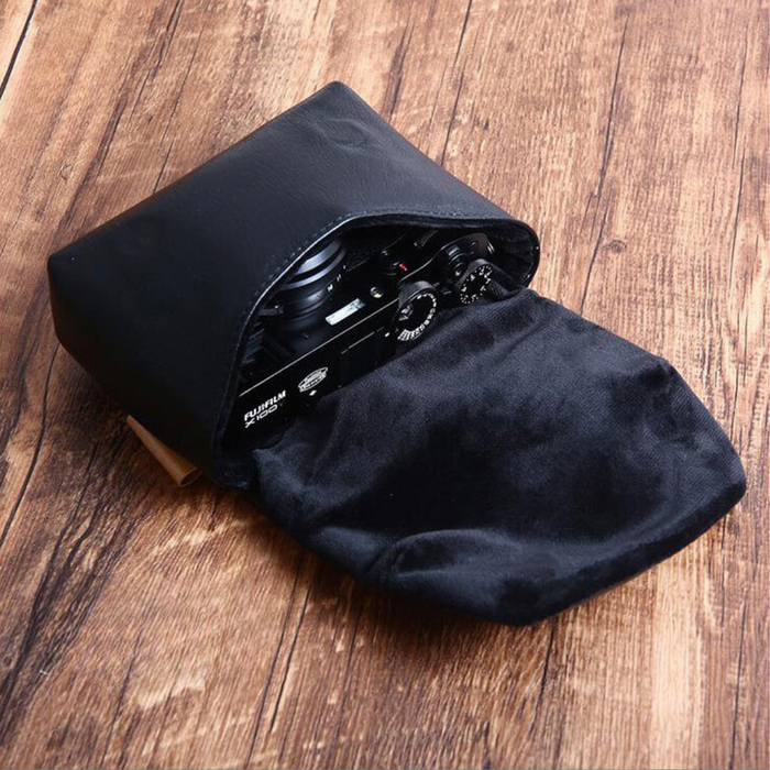 【 673SHOP ESSENTIALS 】Camera Pouch for Compact Camera - Black