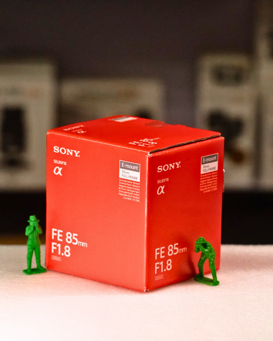 (USED) SONY FE 85mm f/1.8 Lens - Like New - 1876599