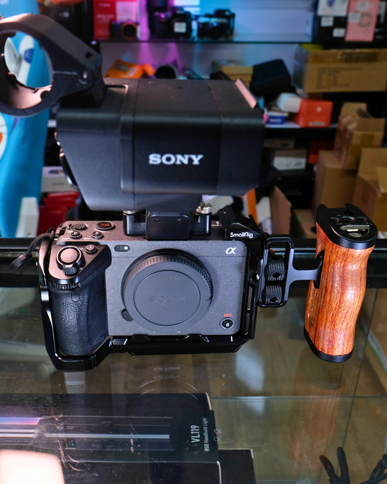 (USED) SONY FX3 Cinema Camera - body only w/ XLR Top Handle, Smallrig Cage & Free Bag - Like New - 4476317