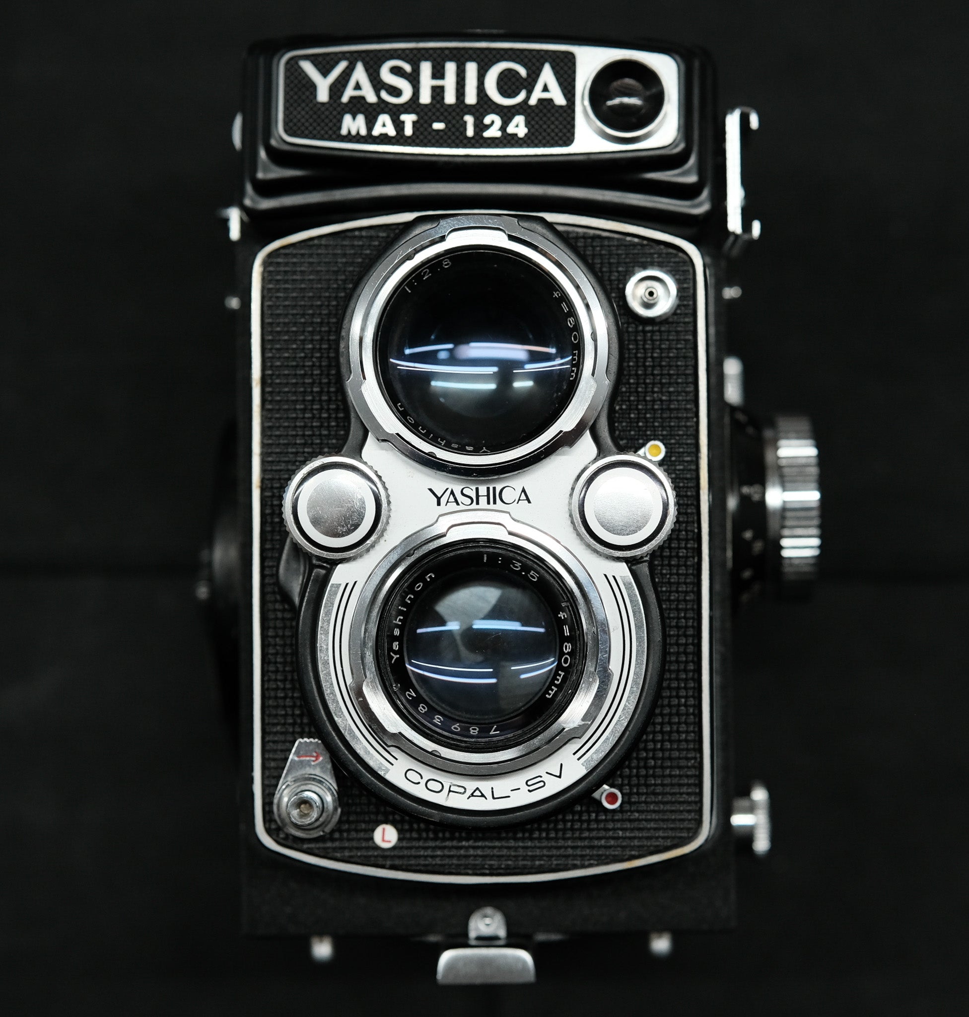 (USED) YASHICA MAT-124 Excellent 789382 —