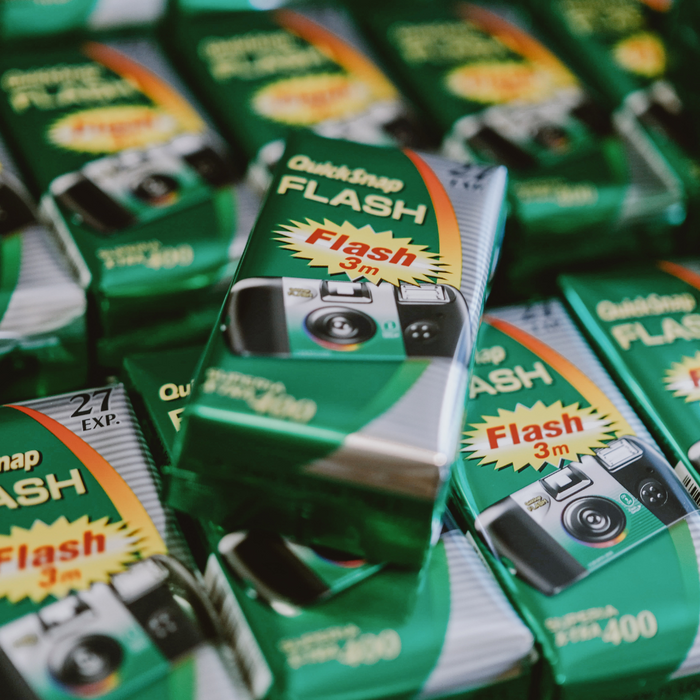 FUJIFILM QuickSnap Single-Use (Disposable) Camera - 27 shots, ISO 400