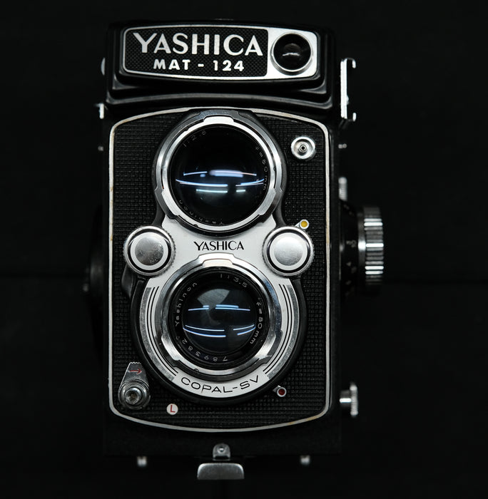 (USED) YASHICA MAT-124 - Excellent - 789382